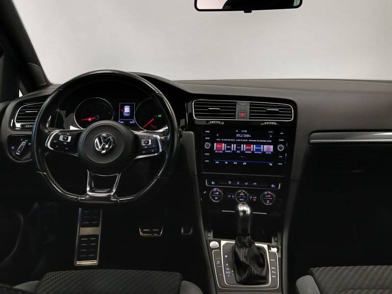 Volkswagen Golf - Photo 11