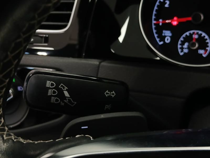 Volkswagen Golf - Photo 21