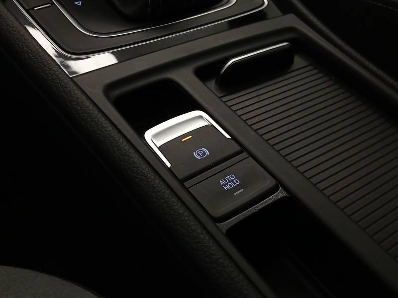 Volkswagen Golf - Photo 23
