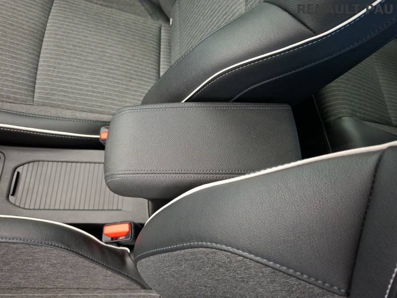 Renault Clio - Photo 23