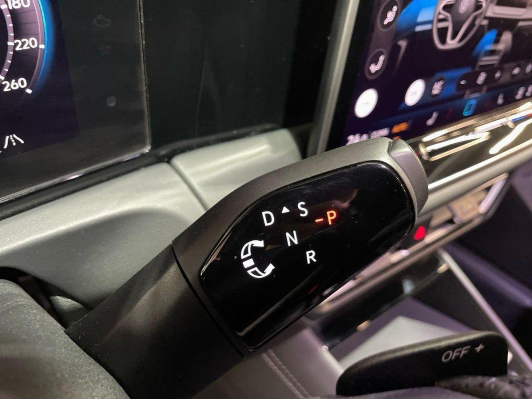 Volkswagen Tiguan - Photo 11
