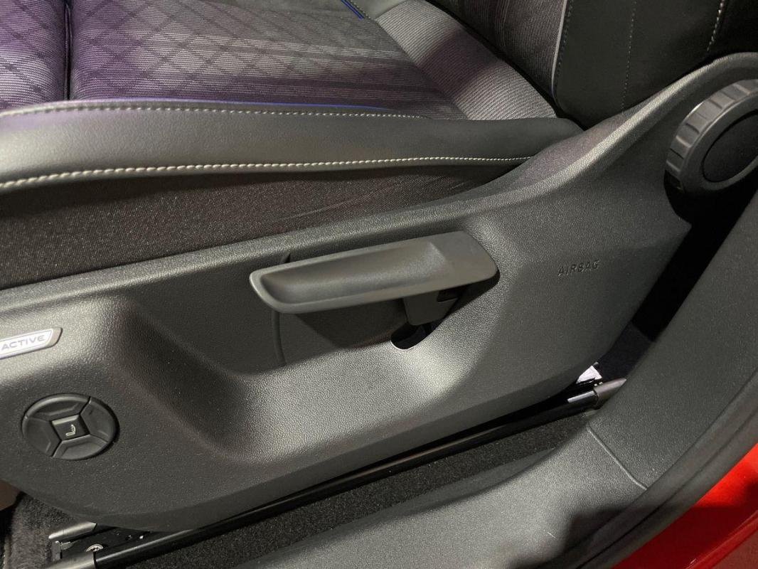 Volkswagen Tiguan - Photo 14