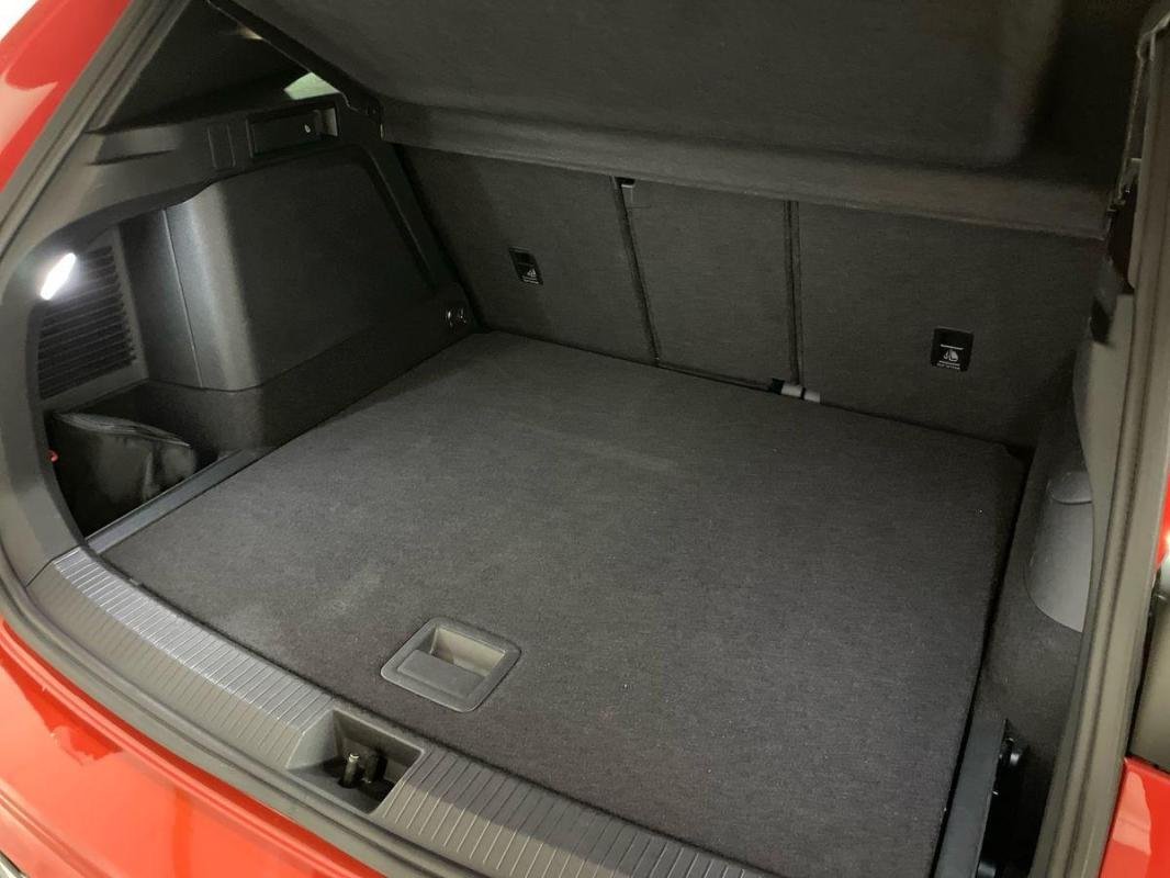 Volkswagen Tiguan - Photo 32
