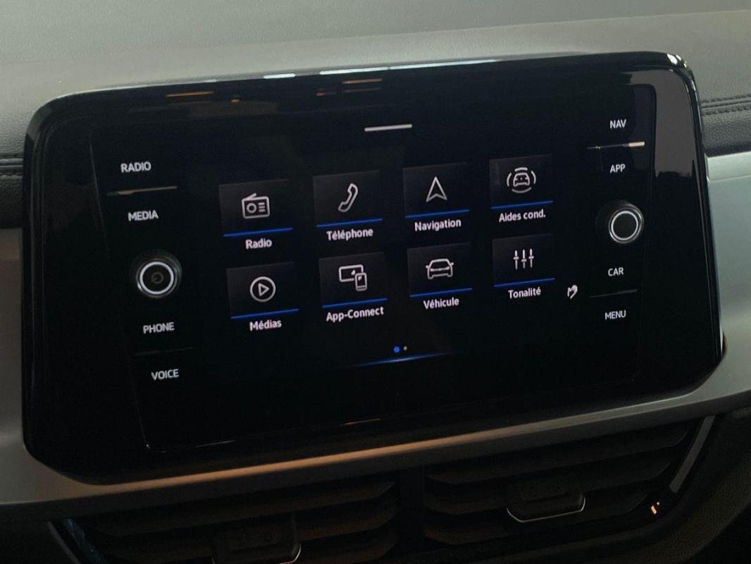 Volkswagen T-Roc - Photo 16