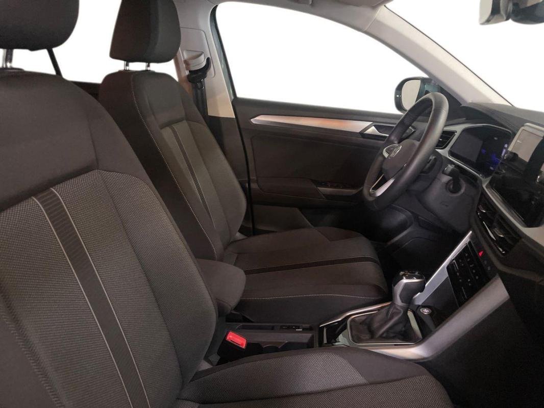 Volkswagen T-Roc - Photo 13