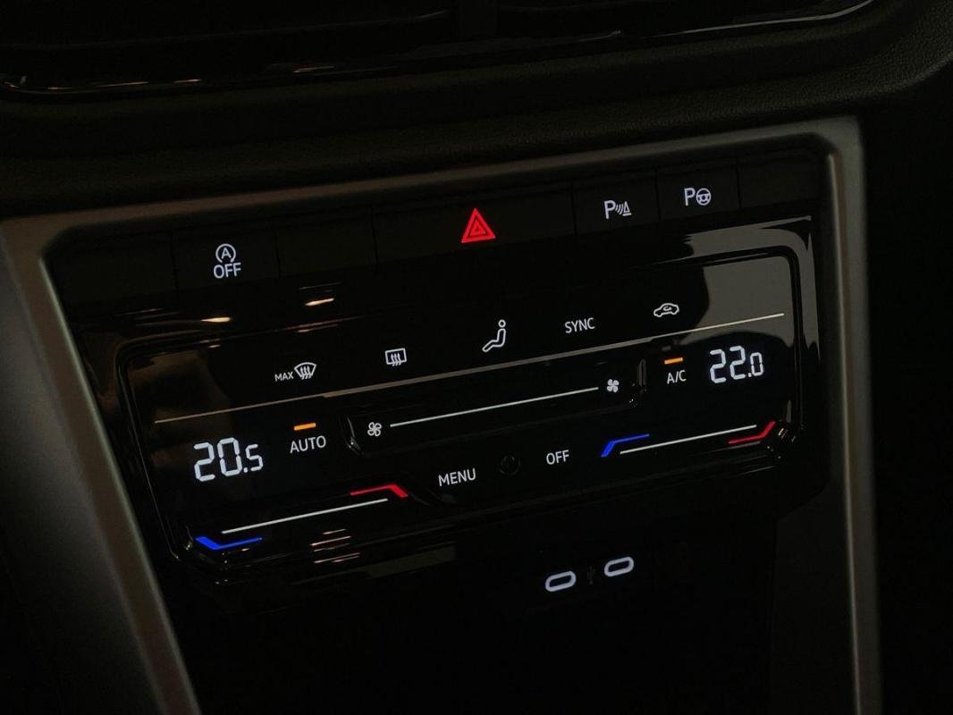 Volkswagen T-Roc - Photo 19
