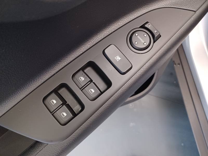 Kia Stonic - Photo 20