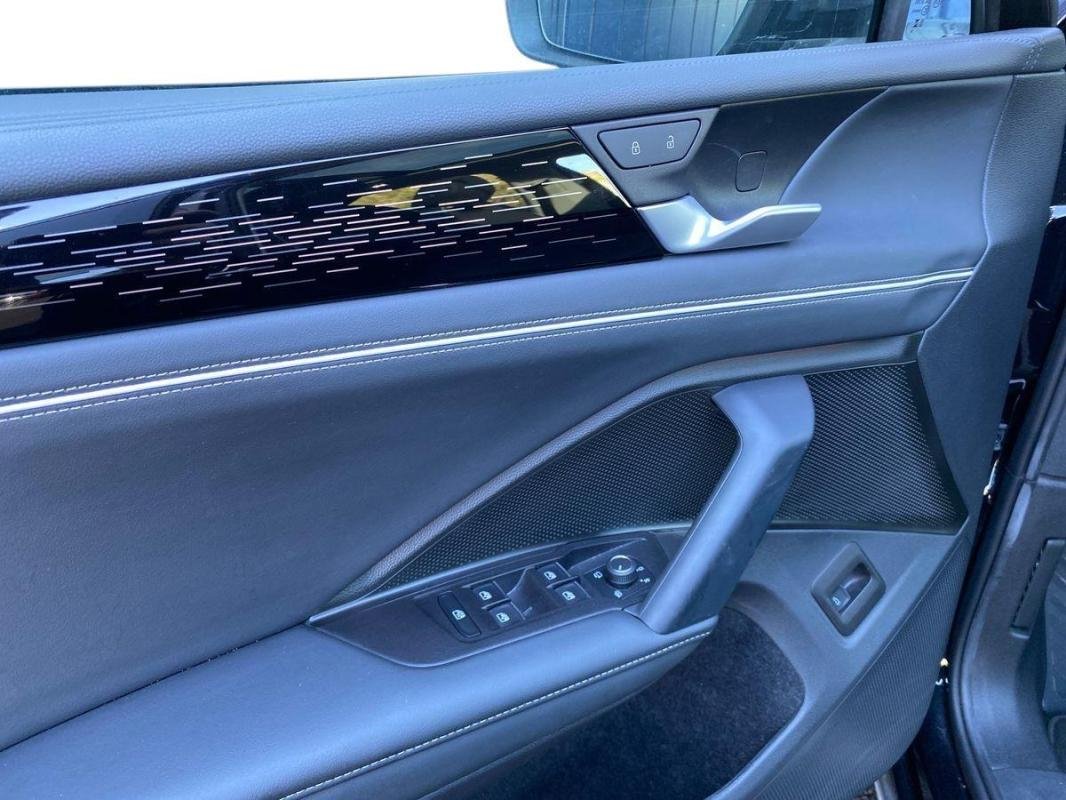 Volkswagen Tiguan - Photo 13