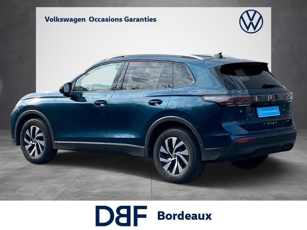 Volkswagen Tiguan - Photo 3