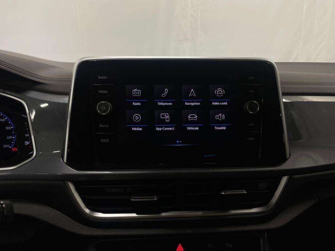 Volkswagen T-Roc - Photo 17