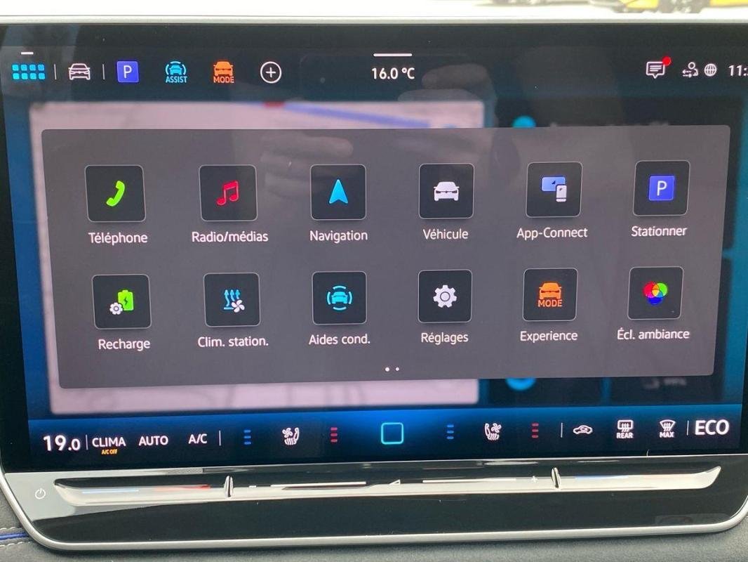 Volkswagen Tiguan - Photo 16