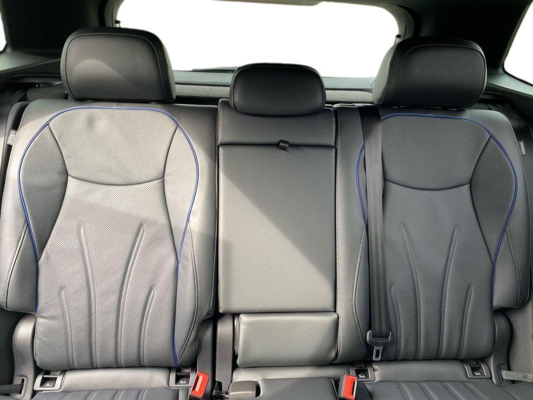 Volkswagen Tiguan - Photo 22