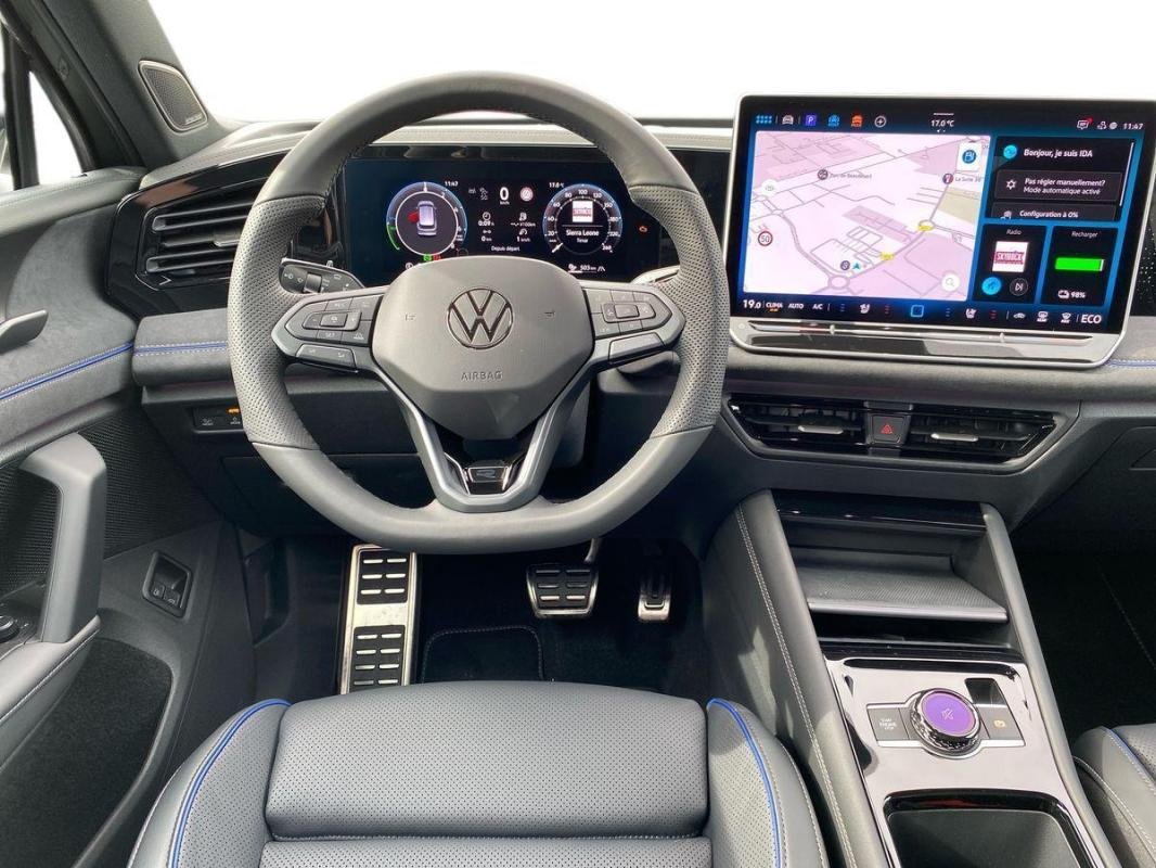 Volkswagen Tiguan - Photo 24
