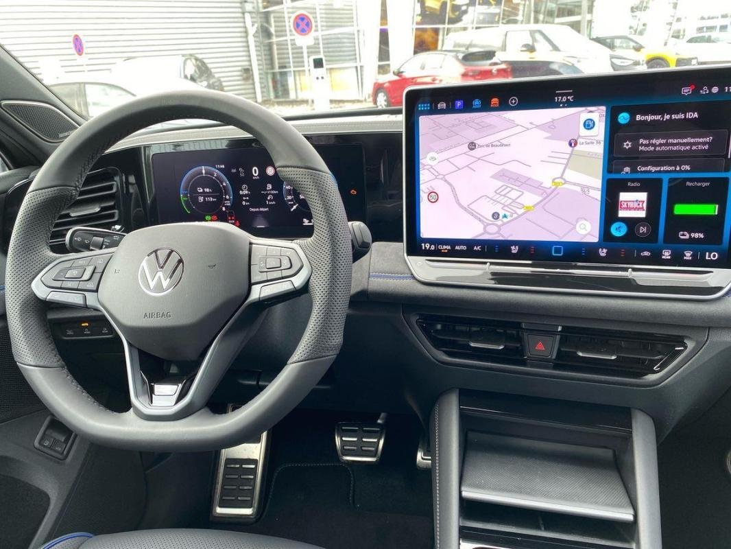 Volkswagen Tiguan - Photo 10