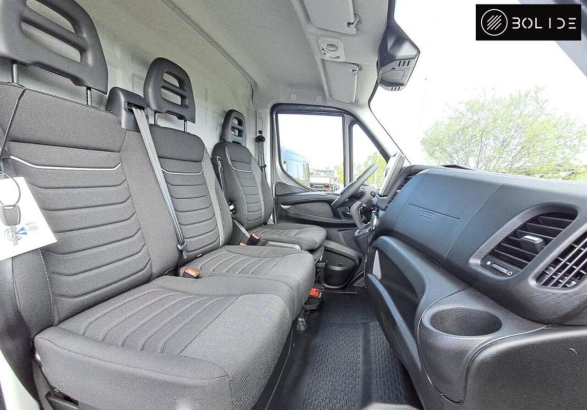 Iveco Daily - Photo 11