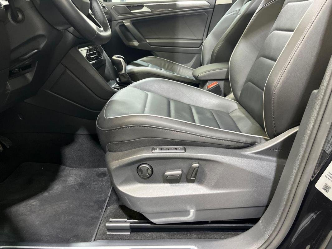 Volkswagen Tiguan - Photo 14