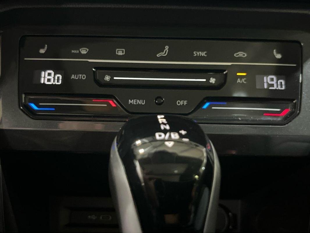 Volkswagen Tiguan - Photo 19