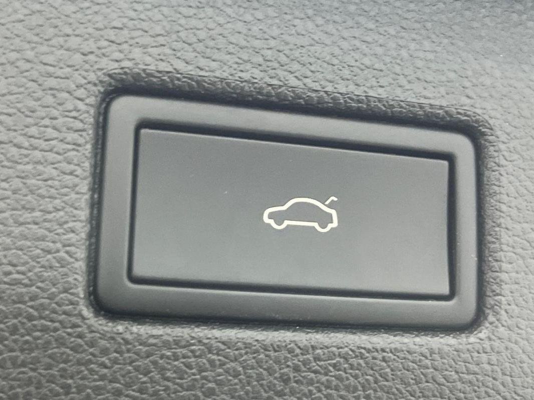 Volkswagen Tiguan - Photo 35