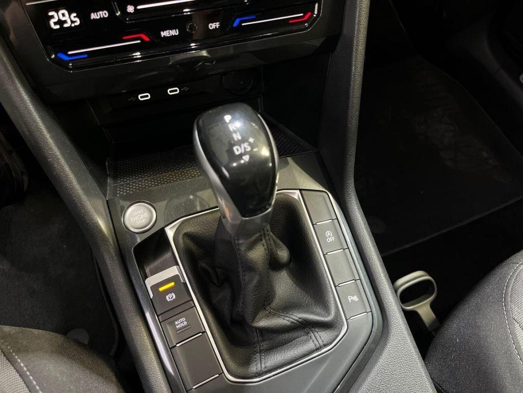 Volkswagen Tiguan - Photo 11