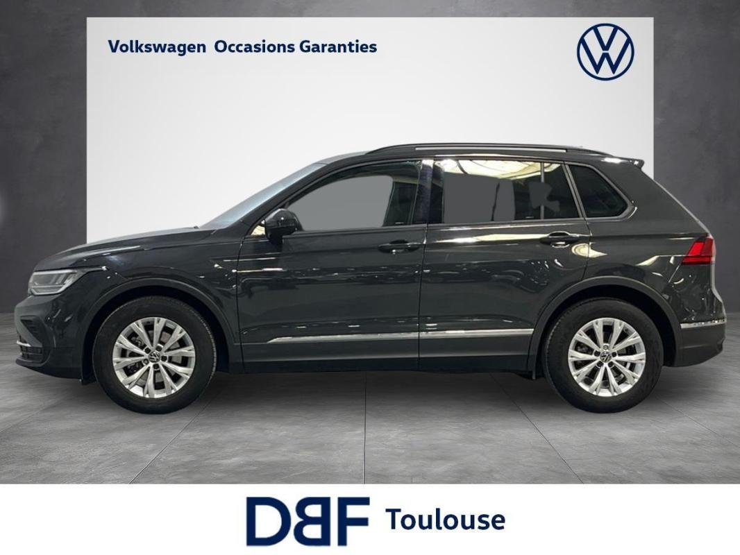 Volkswagen Tiguan - Photo 2