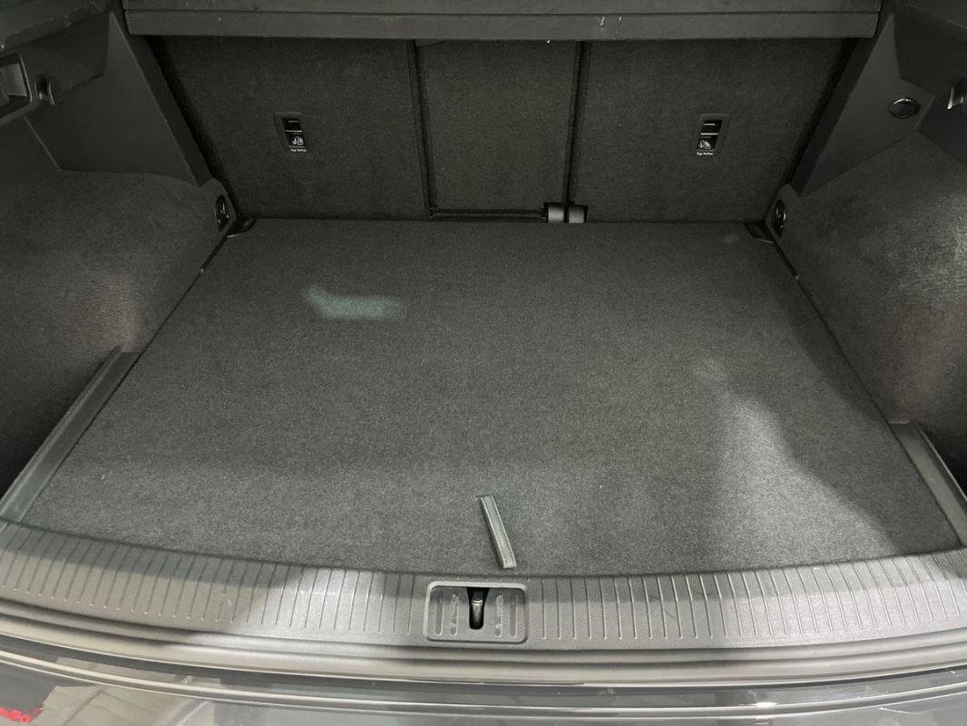 Volkswagen Tiguan - Photo 31