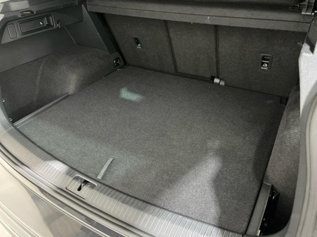 Volkswagen Tiguan - Photo 32