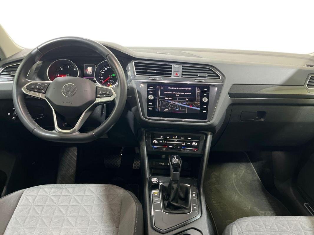 Volkswagen Tiguan - Photo 8