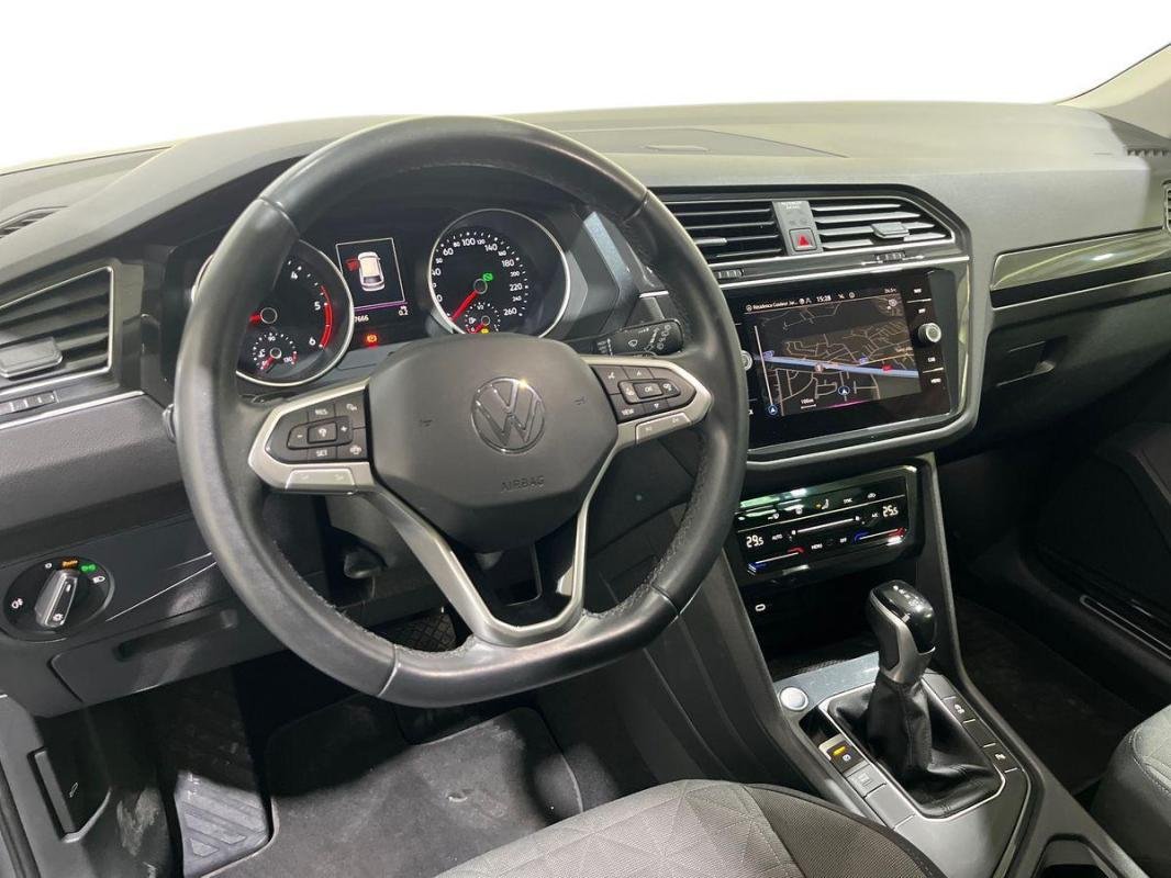 Volkswagen Tiguan - Photo 9