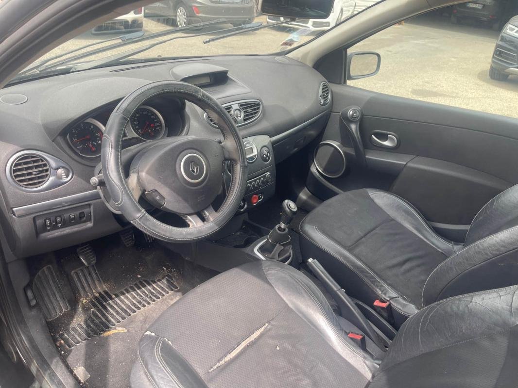 Renault Clio - Photo 8