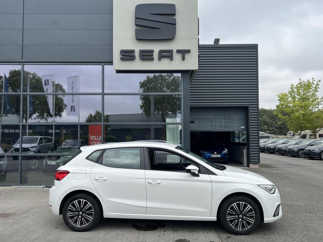 Seat Ibiza - Photo 2