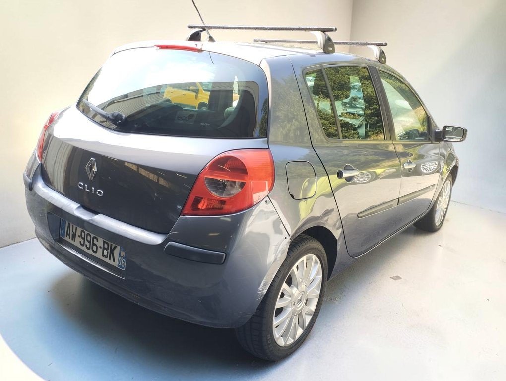 Renault Clio - Photo 2