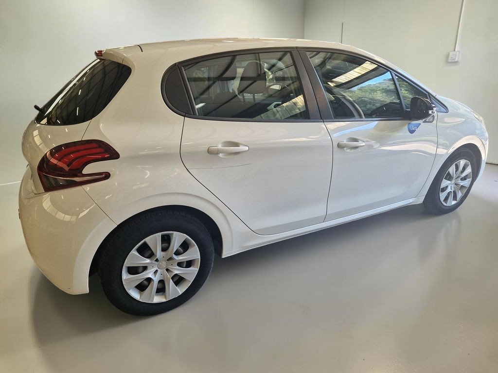 Peugeot 208 - Photo 7