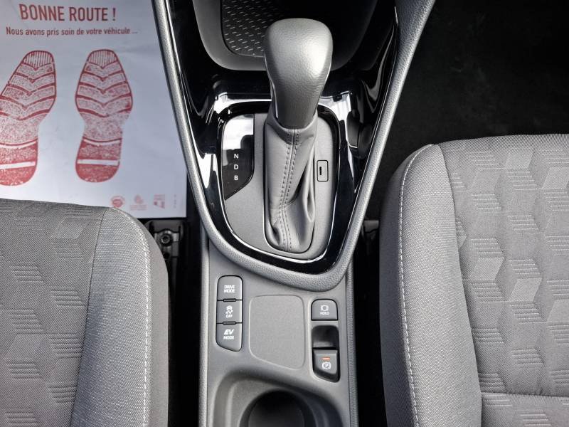 Toyota Yaris - Photo 24