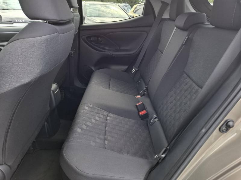 Toyota Yaris - Photo 31