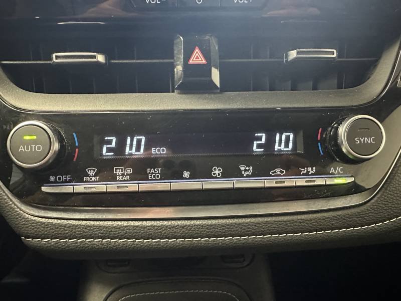 Toyota Corolla - Photo 17