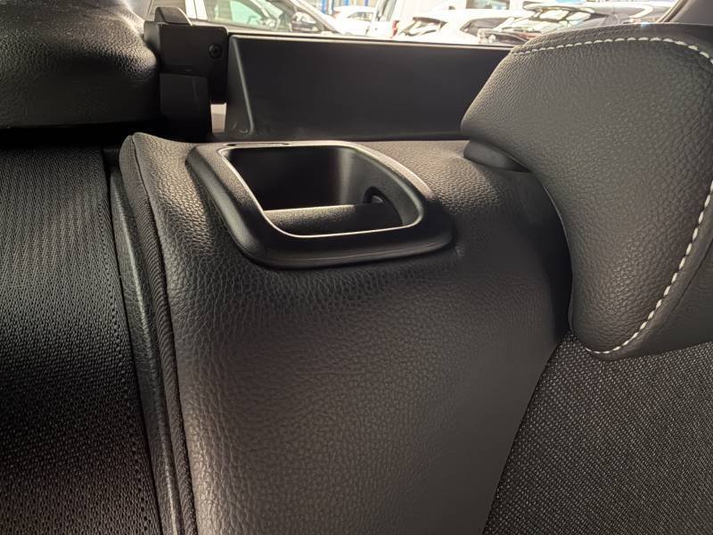 Toyota Corolla - Photo 37