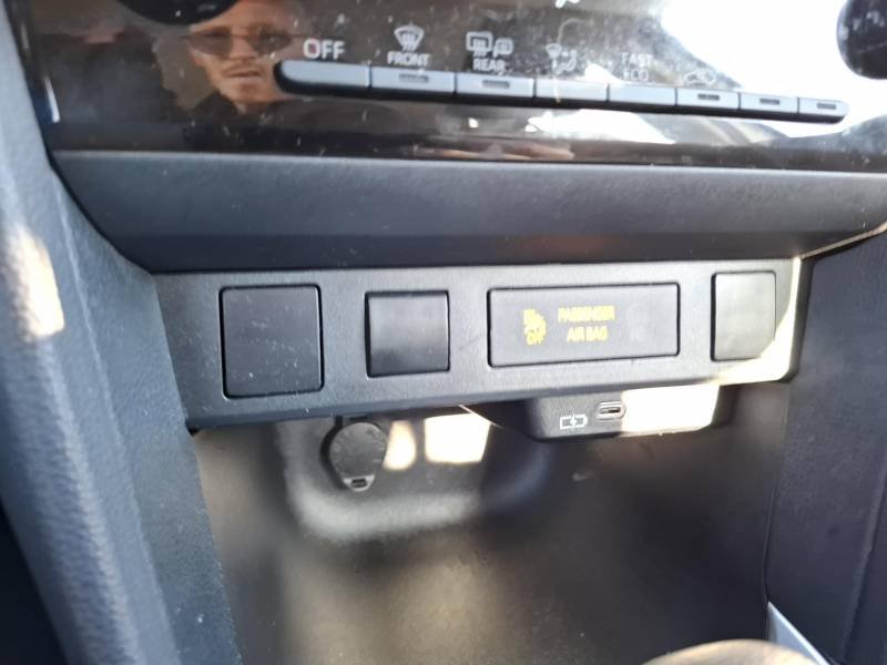 Toyota Yaris - Photo 24