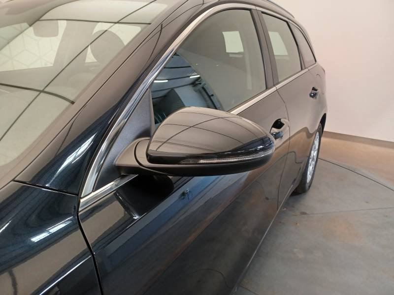 Kia CEED - Photo 37