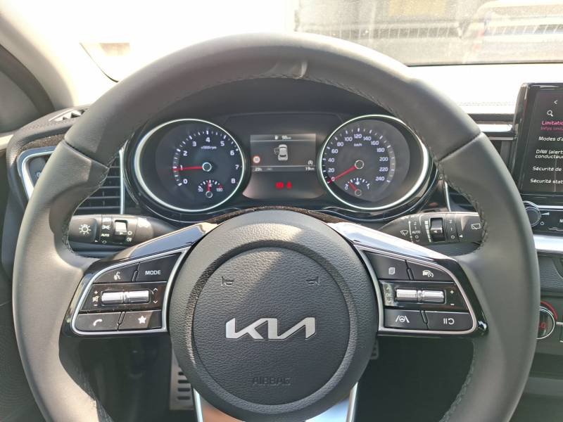 Kia Xceed - Photo 9