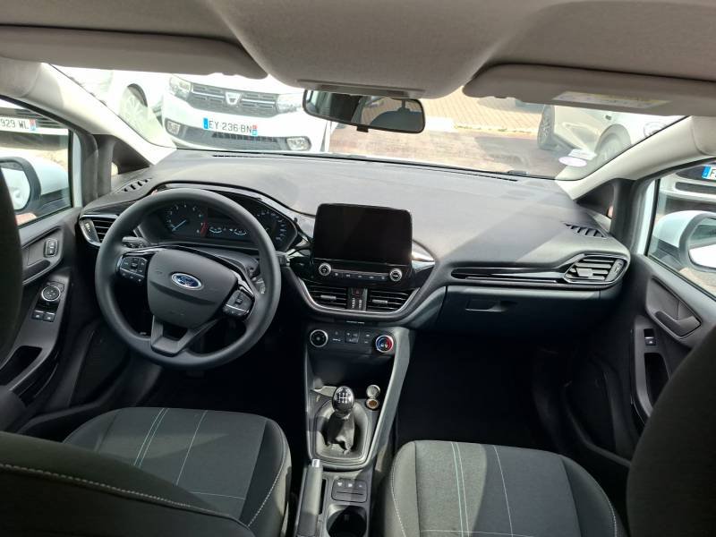 Ford Fiesta - Photo 11