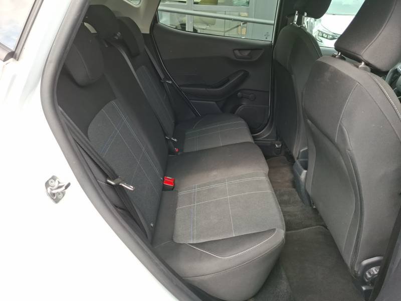 Ford Fiesta - Photo 12