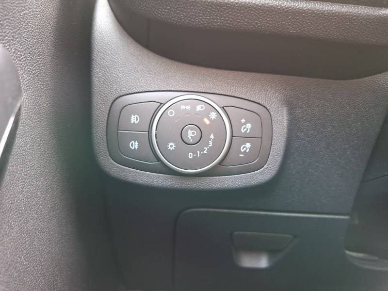 Ford Fiesta - Photo 14
