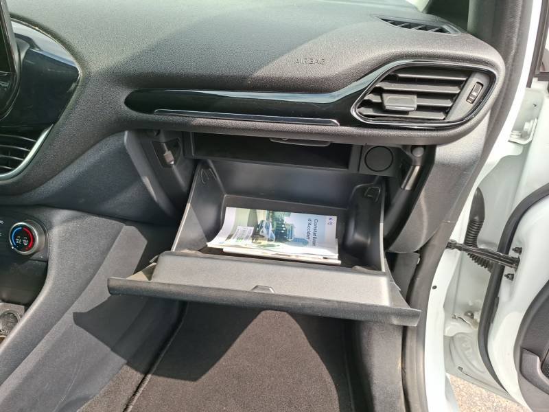 Ford Fiesta - Photo 32