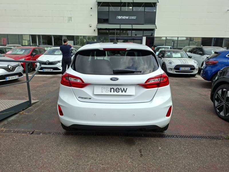 Ford Fiesta - Photo 4