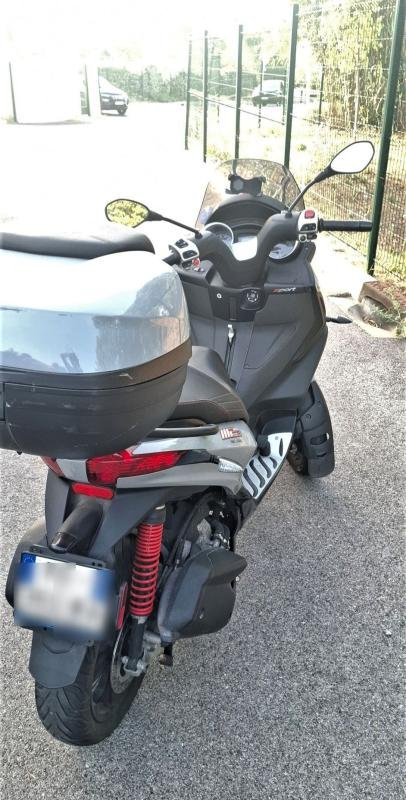 Piaggio MP3 - Photo 1