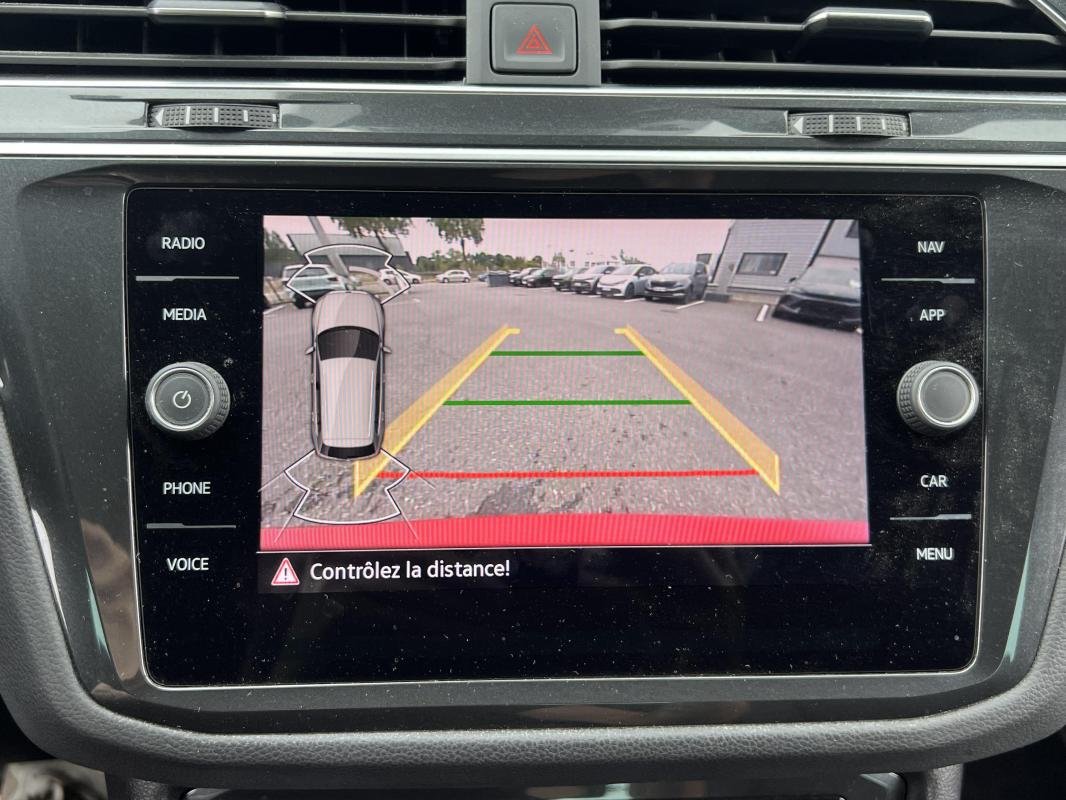 Volkswagen Tiguan - Photo 12