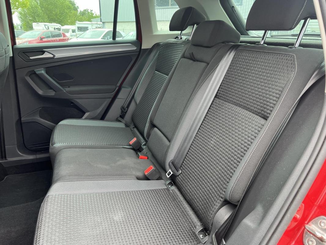 Volkswagen Tiguan - Photo 16