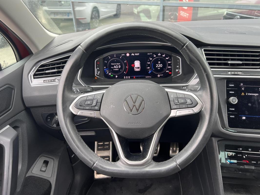 Volkswagen Tiguan - Photo 18