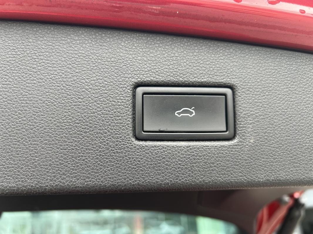 Volkswagen Tiguan - Photo 21