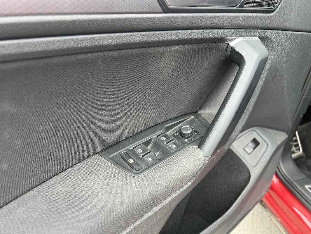 Volkswagen Tiguan - Photo 7